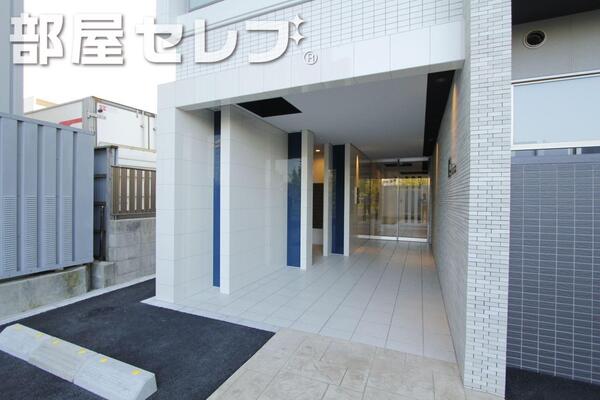 便利で人気の宅配ボックスです。