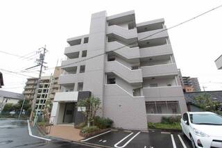 分譲マンションを彷彿させるしっかりとした外観です