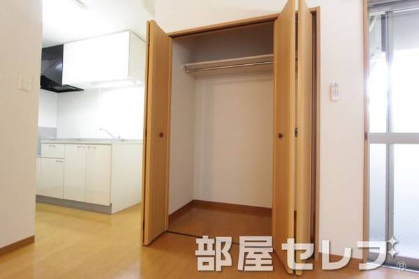 クローゼット。