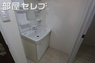 ウォシュレット付きのお手洗いです。