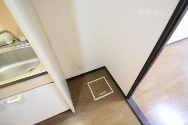 冷蔵庫を置いてください。※イメージ写真のため、現況を優先