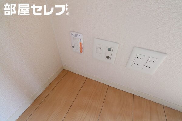 ※101号室内装写真参照