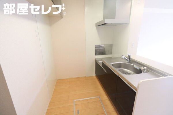 ※101号室内装写真参照