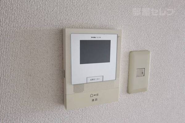 TVモニター付インターホンです