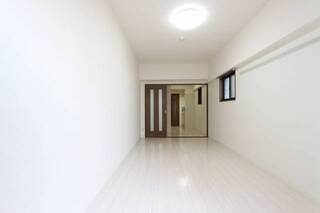 広いお部屋は家具の配置もし易いです。