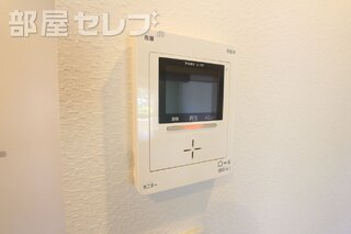 モニターホンで来客確認できて、安心ですね。