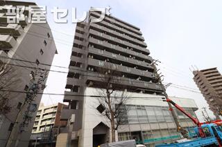 高層マンション。