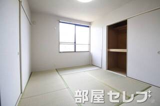 寝室。