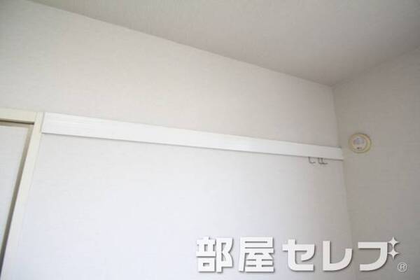 ハンガー掛け。
