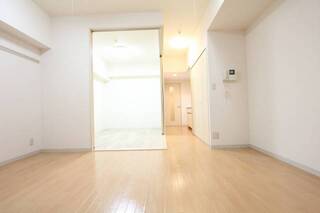 フローリングが綺麗なお部屋です。