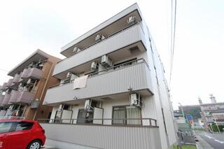 南向きで日当たりの良いマンションです。