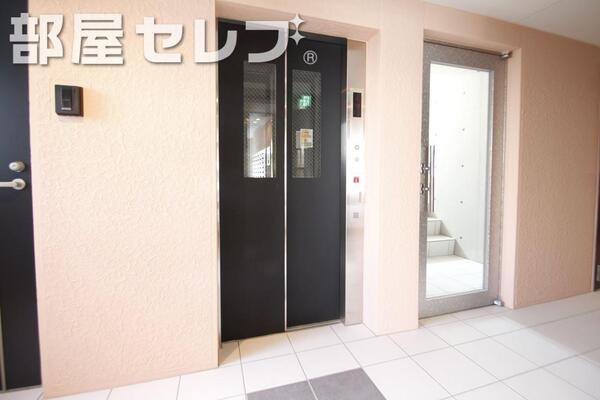 エレベーター。