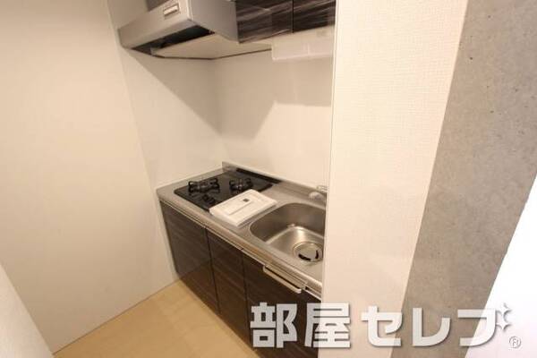 ２口ガスコンロで料理も快適です。