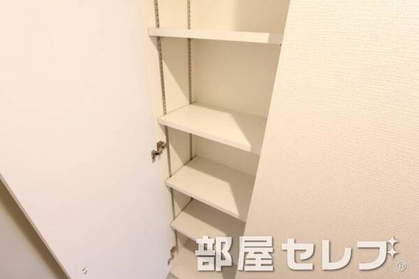 シューズボックスで玄関スッキリ