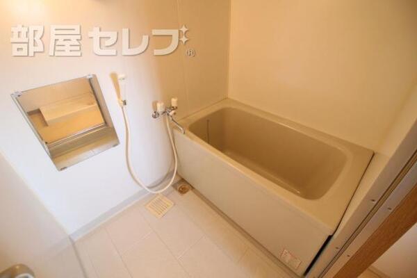 注意！！他の部屋の写真を使用しております。