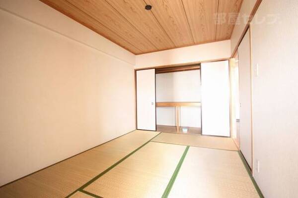 畳のお部屋は落ち着きますね