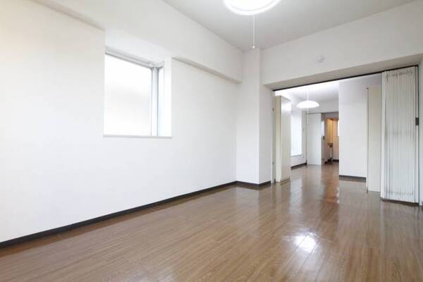 明るいお部屋です。
