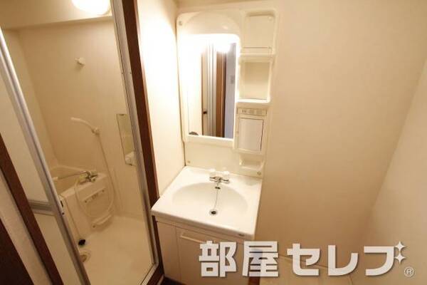使い勝手のよい独立洗面台です。（イメージ写真）