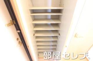 玄関すっきりシューズボックスです。