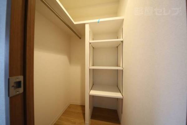 階数によって色味が違う可能性があります。