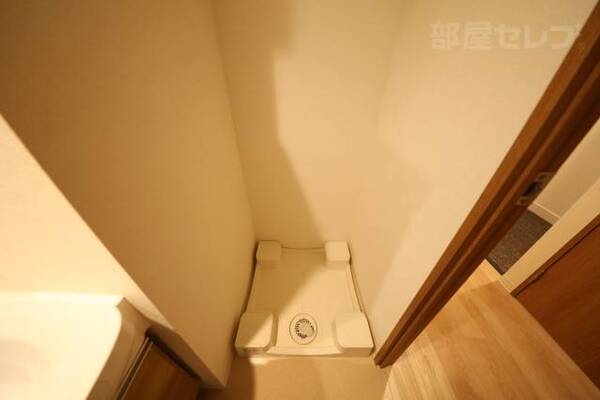 階数によって色味が違う可能性があります。