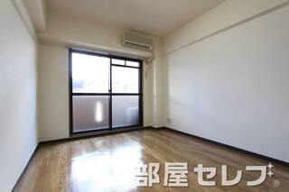 キレイで明るいお部屋になります。