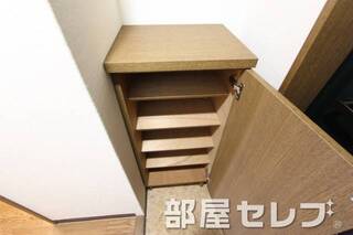 玄関すっきりシューズボックスです。