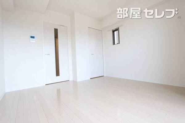 1001号室の写真になります。反転です。