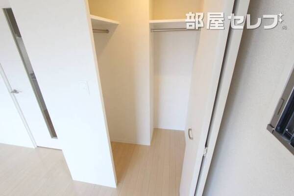 1001号室の写真になります。反転です。