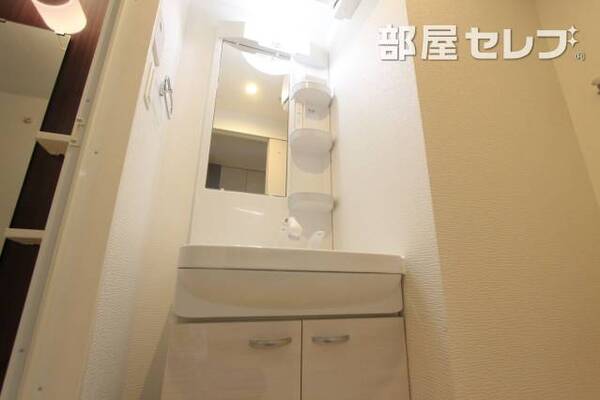1001号室の写真になります。反転です。