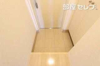 1001号室の写真になります。反転です。