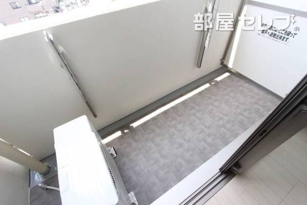 1001号室の写真になります。反転です。
