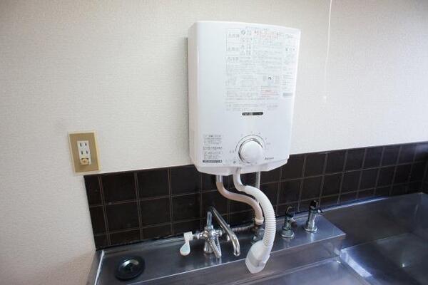 瞬間湯沸かし器　