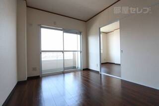 和室の南側にあるお部屋です