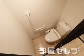 温水便座付きのトイレです。