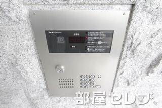 オートロックで安心。