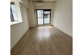 407号室の写真引用。