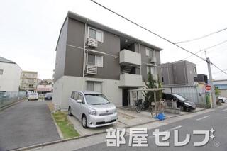 ツートンカラーがお洒落な外観です。