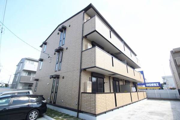 綺麗な外観ですね。