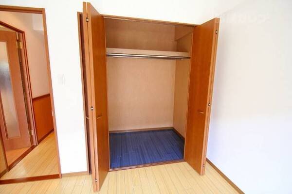 写真は別のお部屋です。