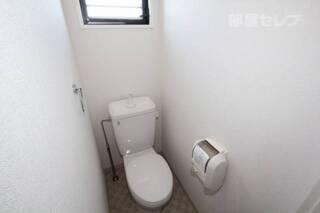 1番人気の浴室と別々のトイレです