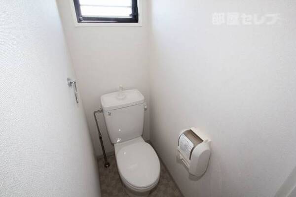 1番人気の浴室と別々のトイレです