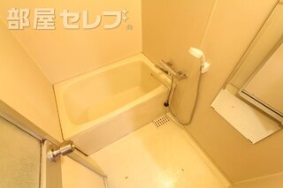 ゆっくりお風呂でも。