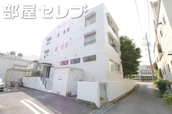 綺麗な外観ですね。
