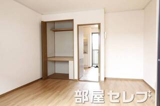 広く空間のあるお部屋です。