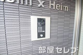 オートロック完備。