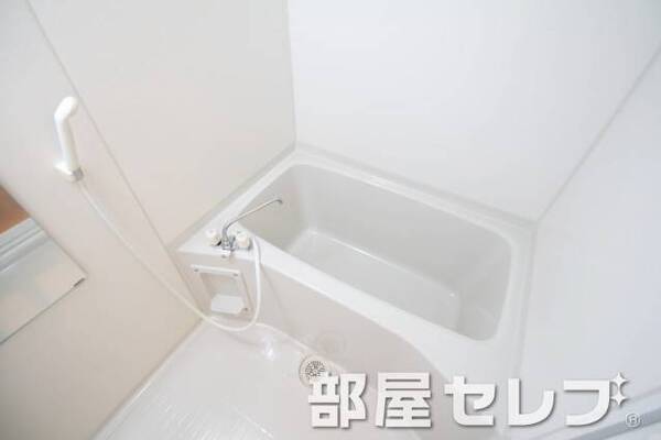 お風呂もきれいにしています。
