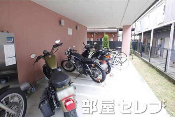 自転車置場。