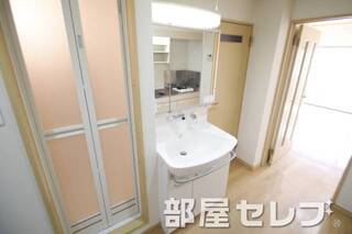 洗髪洗面化粧台。