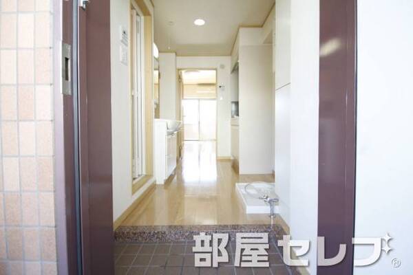 玄関口。